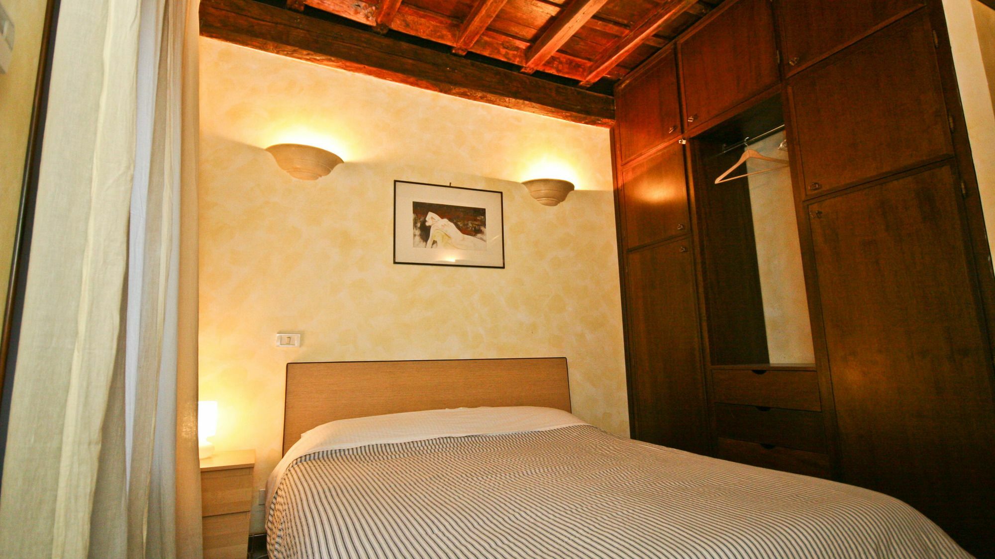 In Santa Maria Apartment Rome