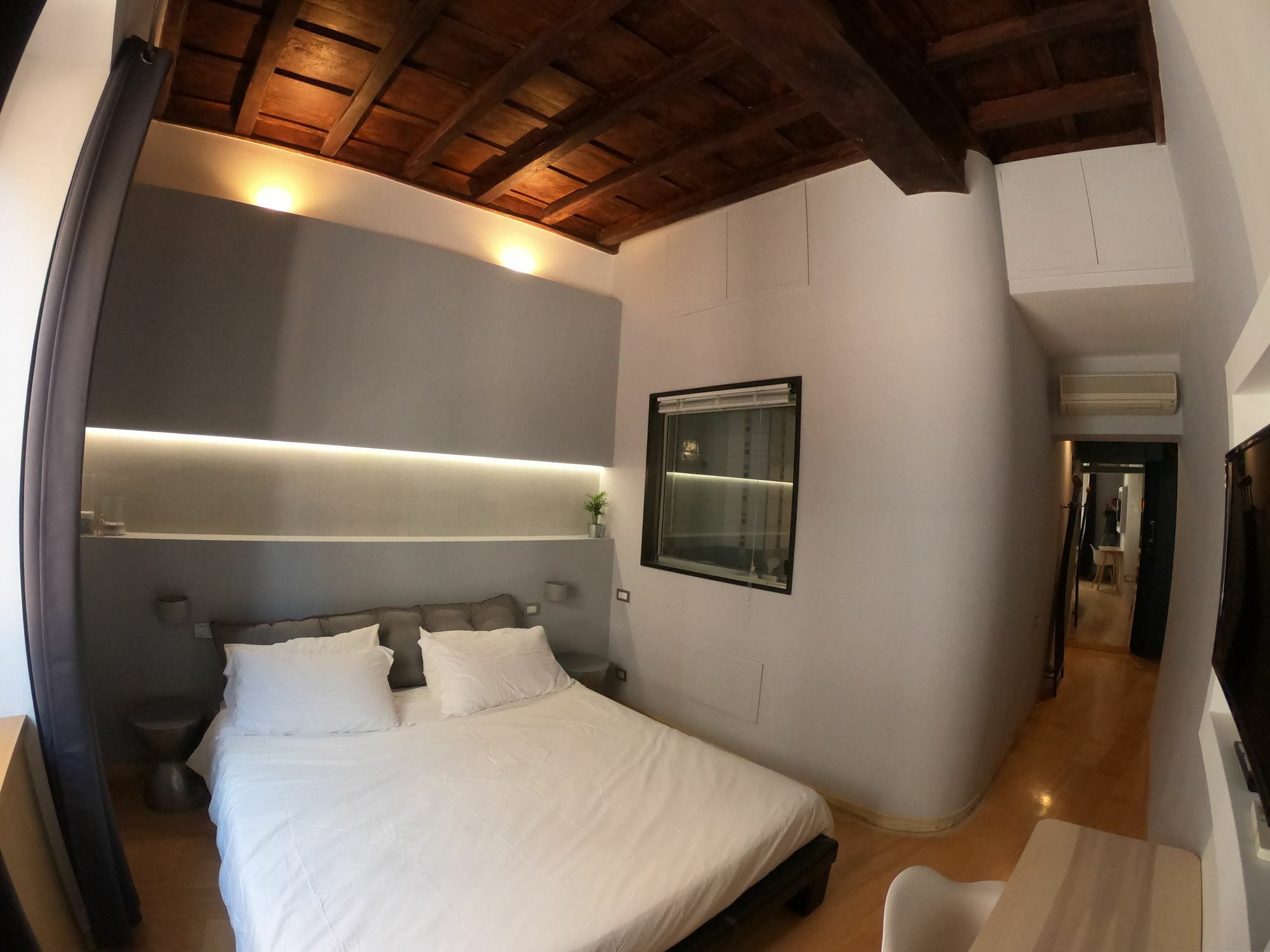 Delle Grotte