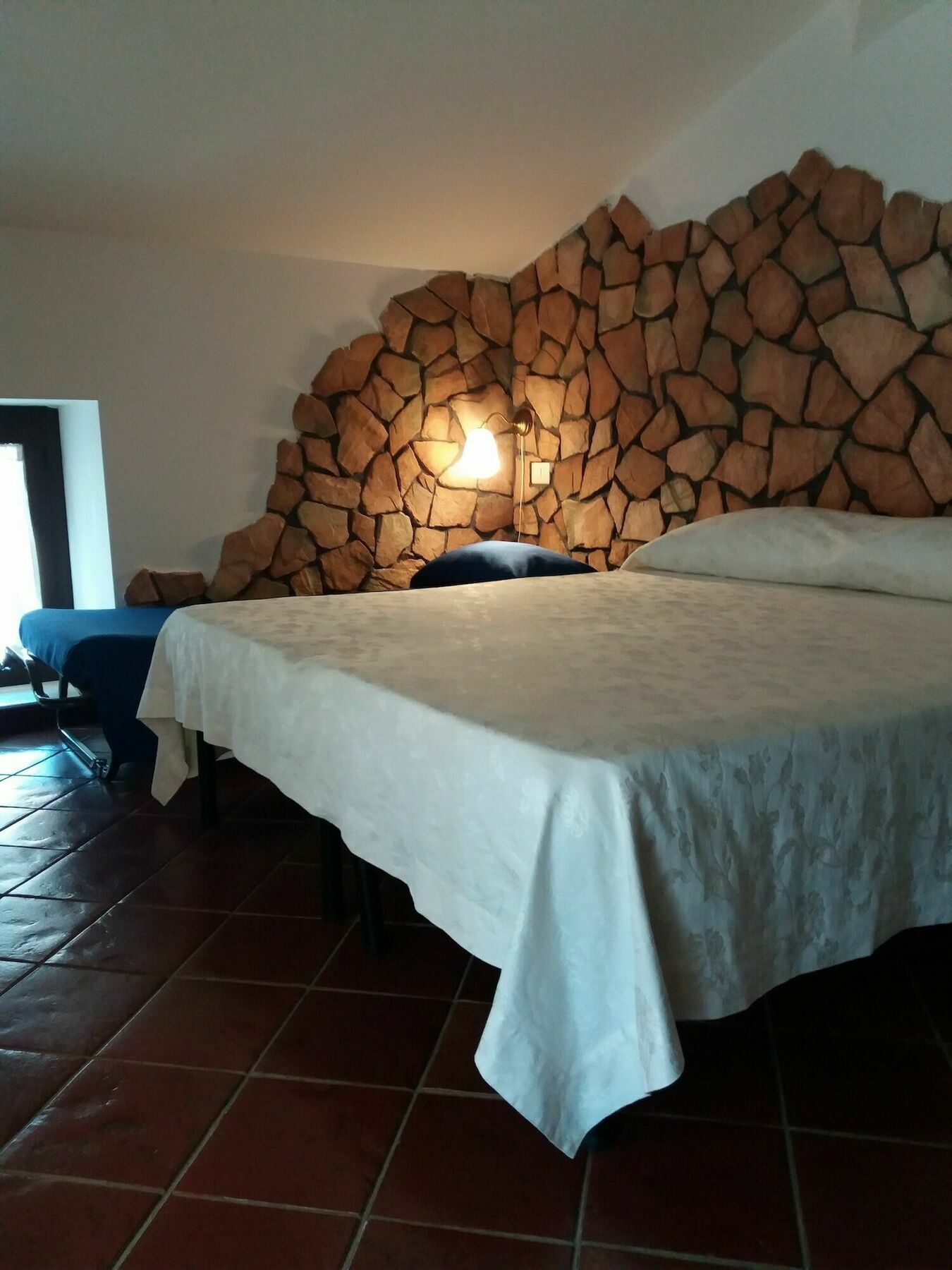 Acomodação com café da manhã  B&B Glicini 2*