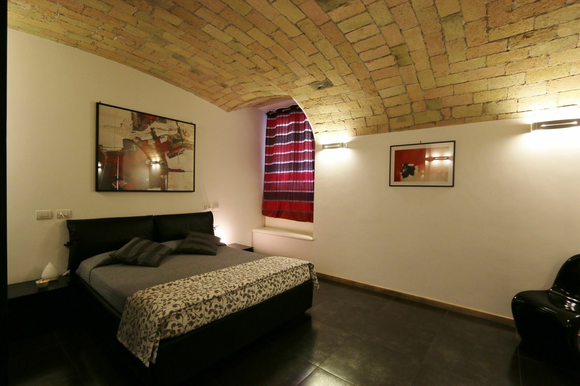 Guest house Residenza Adriana 2*
