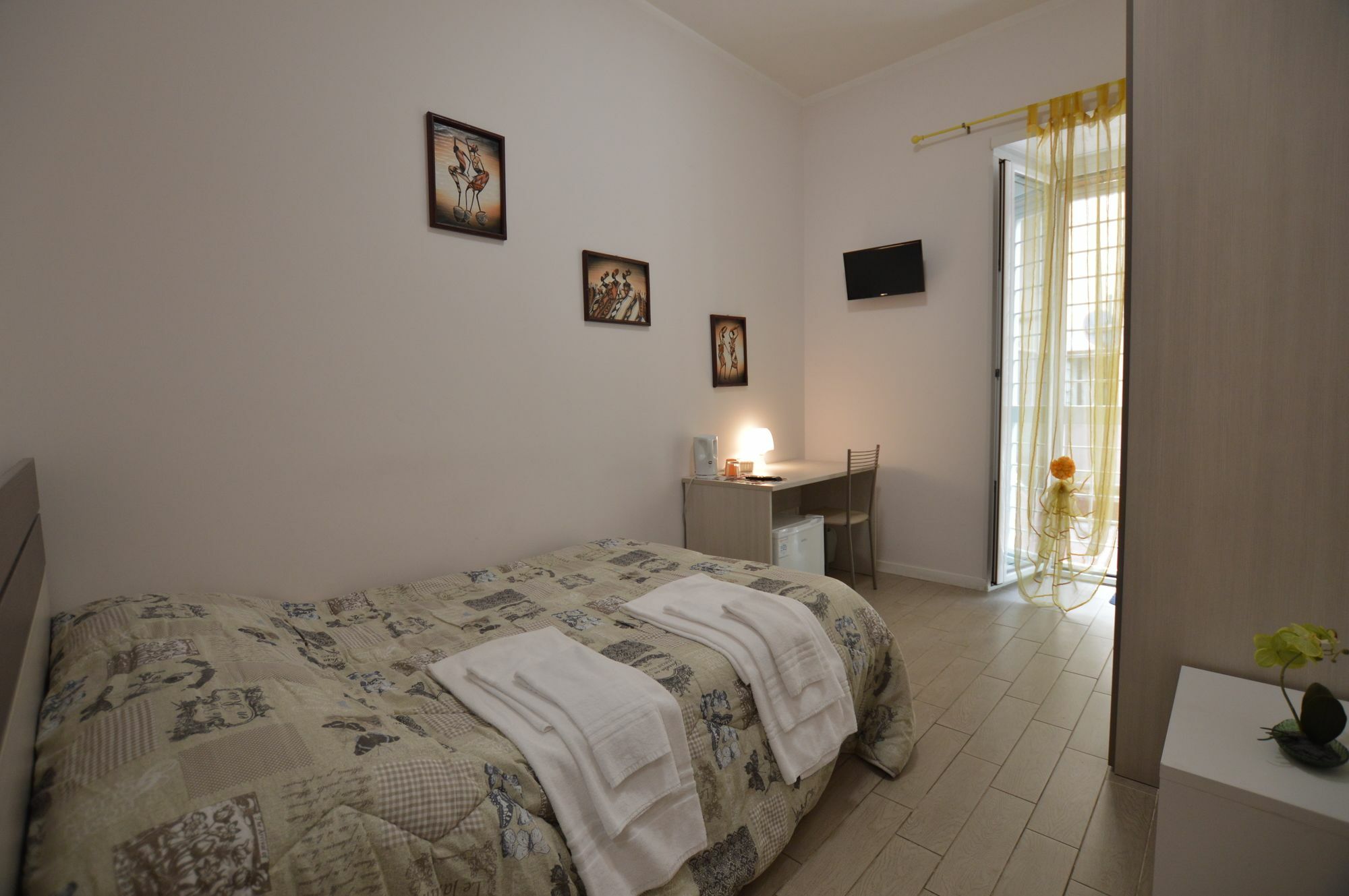 Monteverde 3* Rome