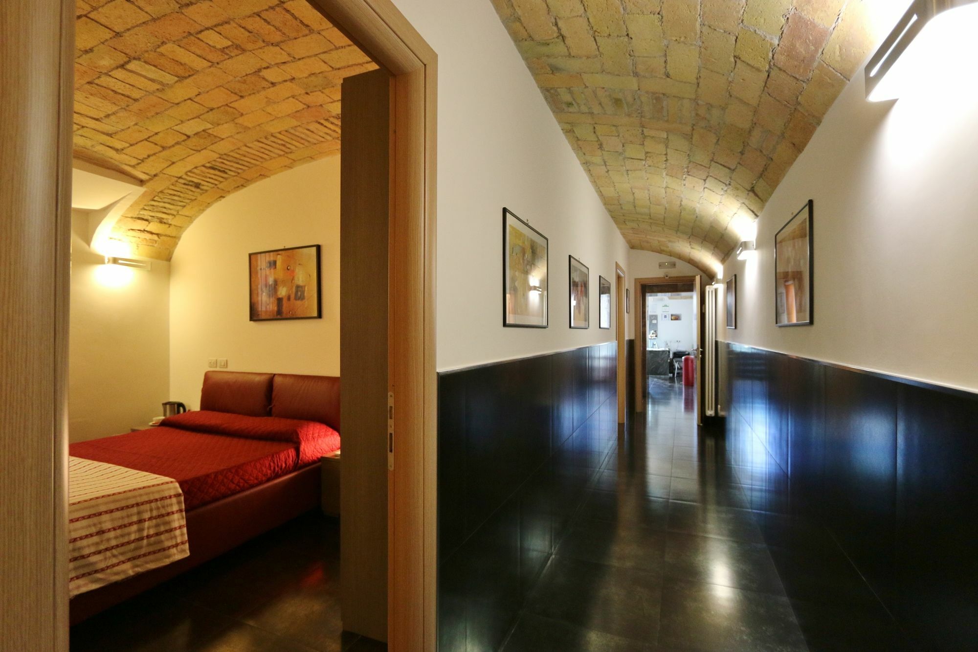 Guest house Residenza Adriana Rome