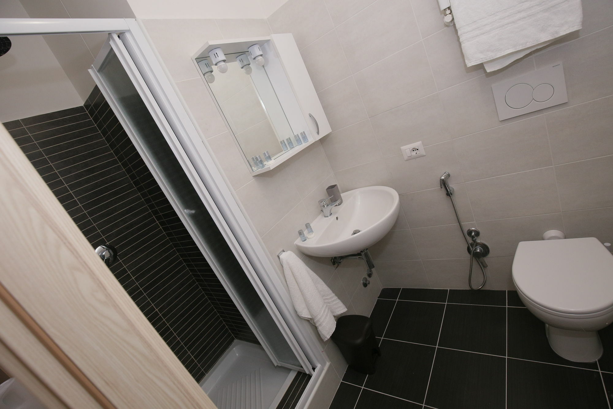 Monteverde Guest house 3*