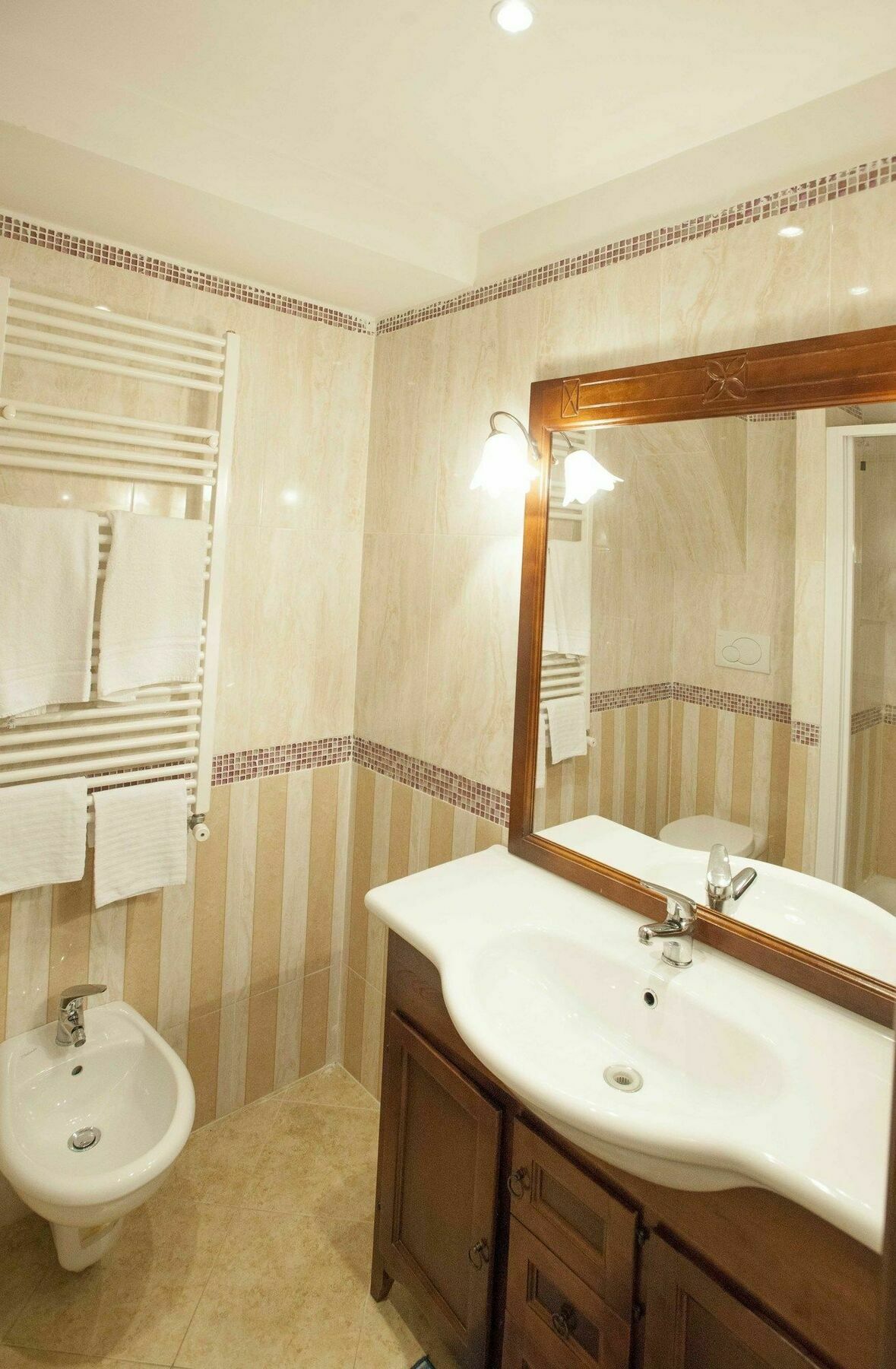 Lolart - Tiburtina Station Apartment *