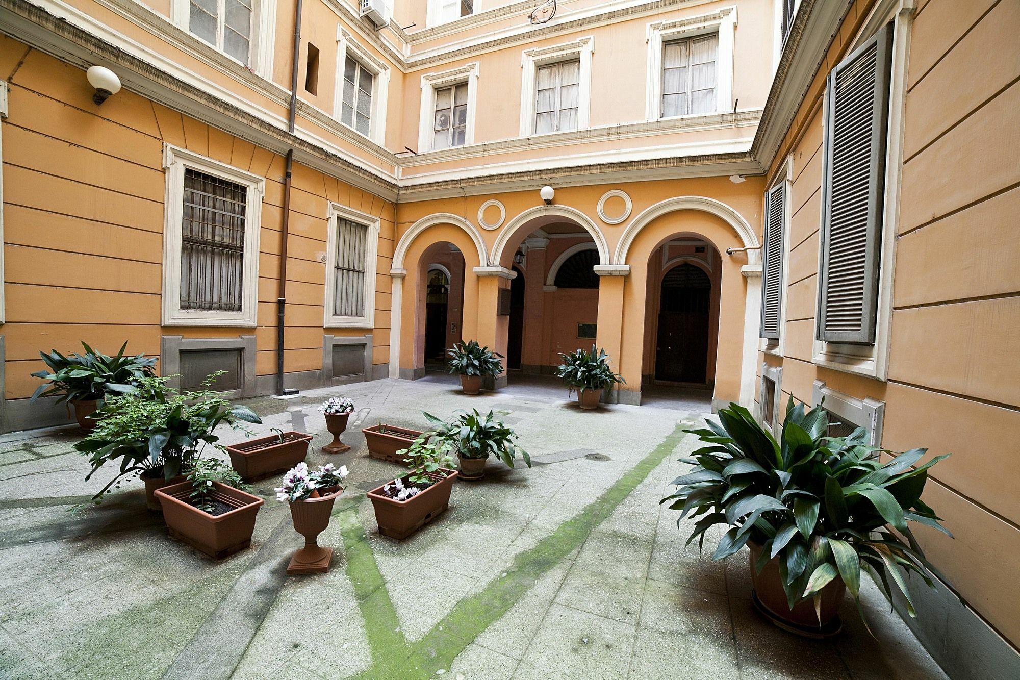 Roman Holidays Guest house