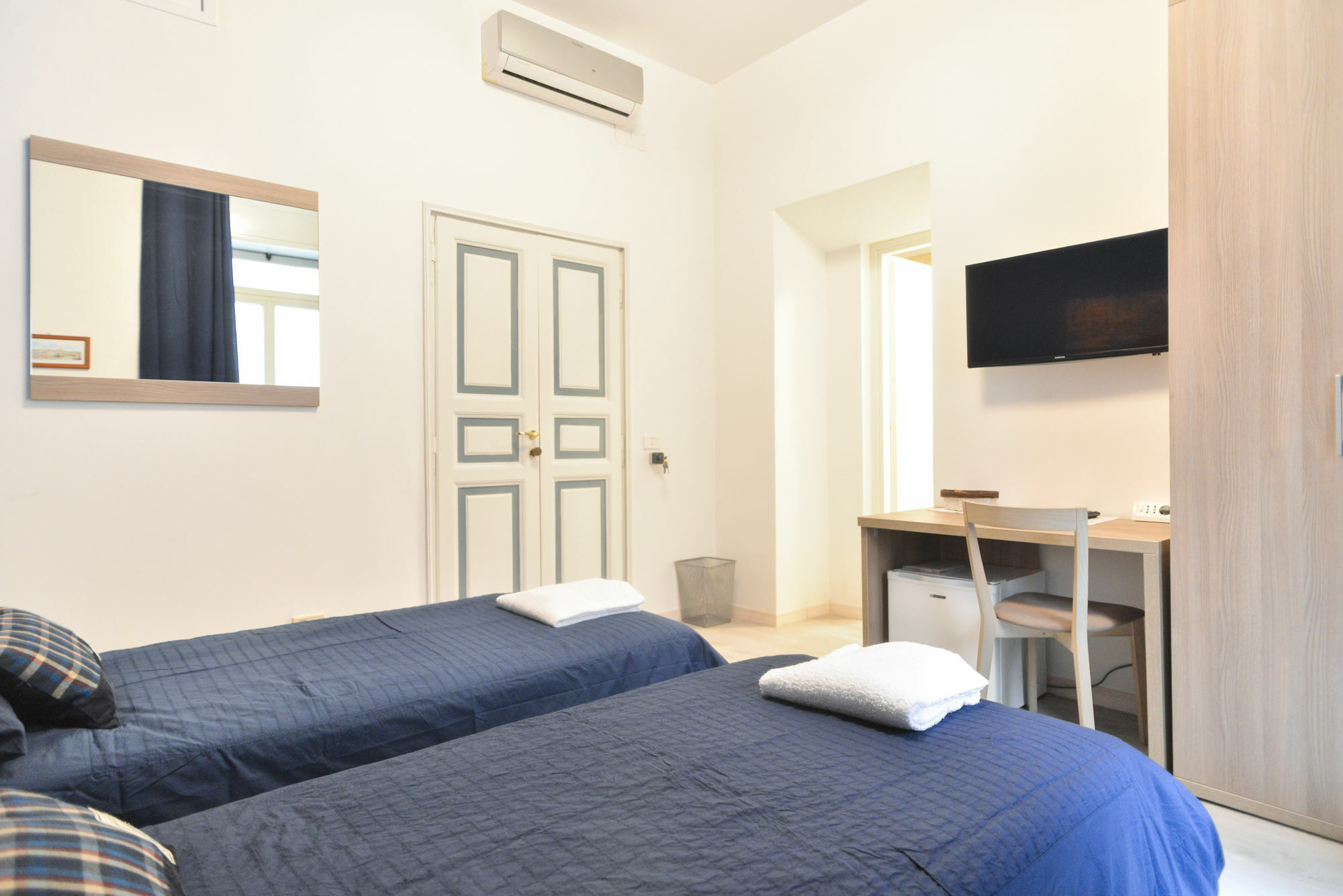 Roman Holidays Guest house