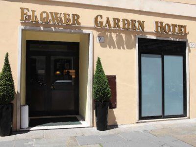Hotel Flower Garden