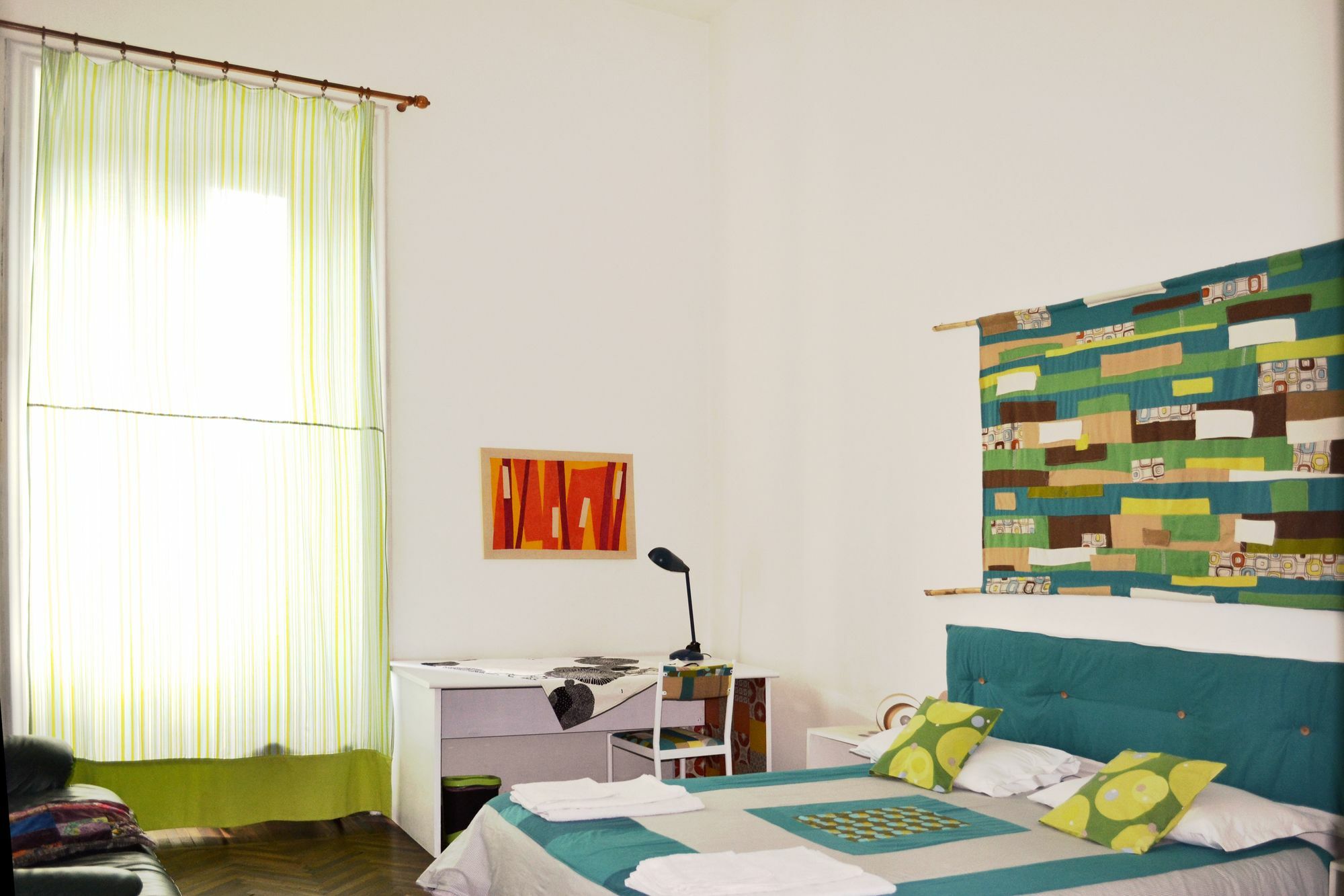 Metta House Acomodação com café da manhã 
