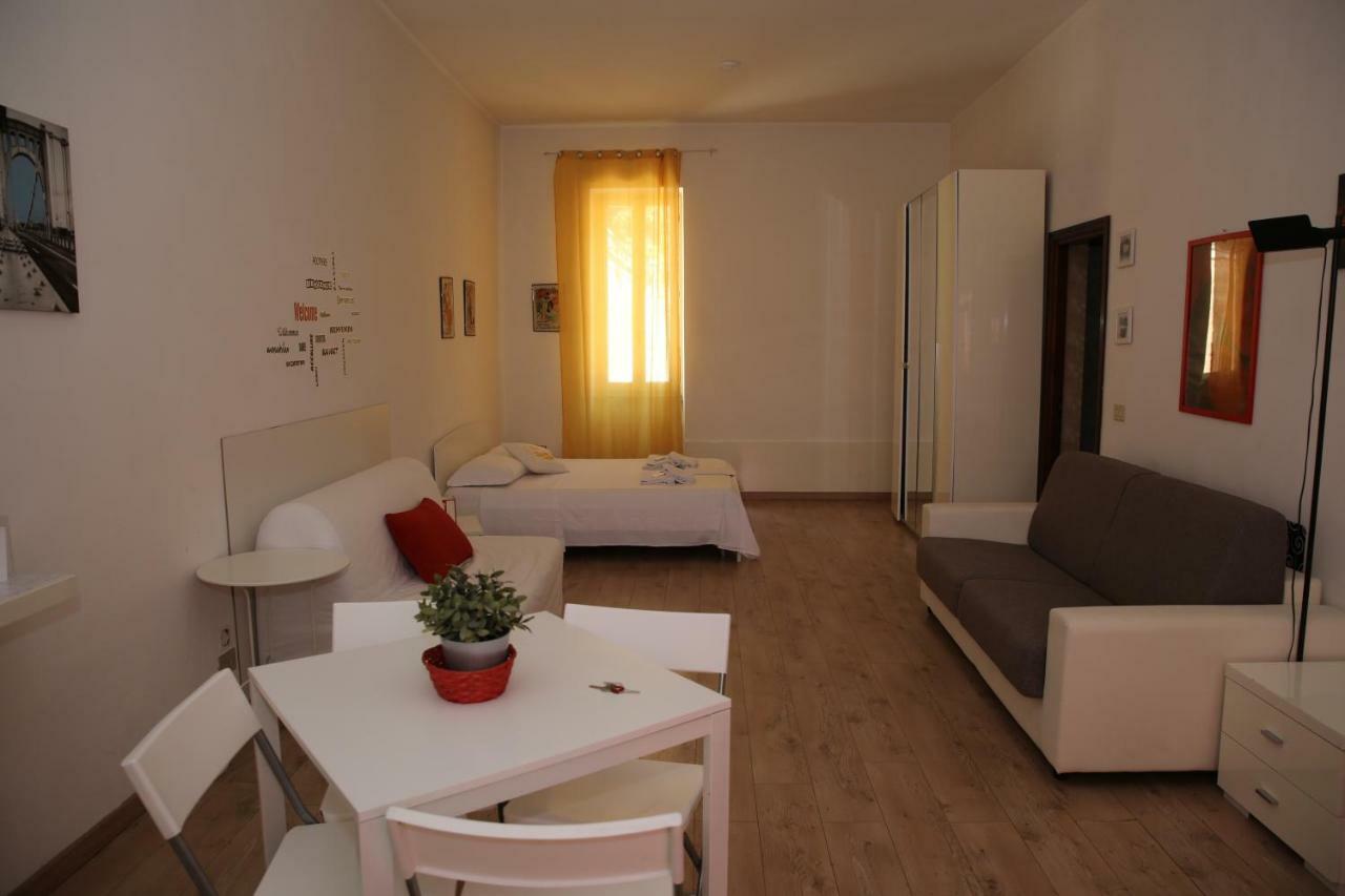 I Vicini Del Papa Aparthotel *
