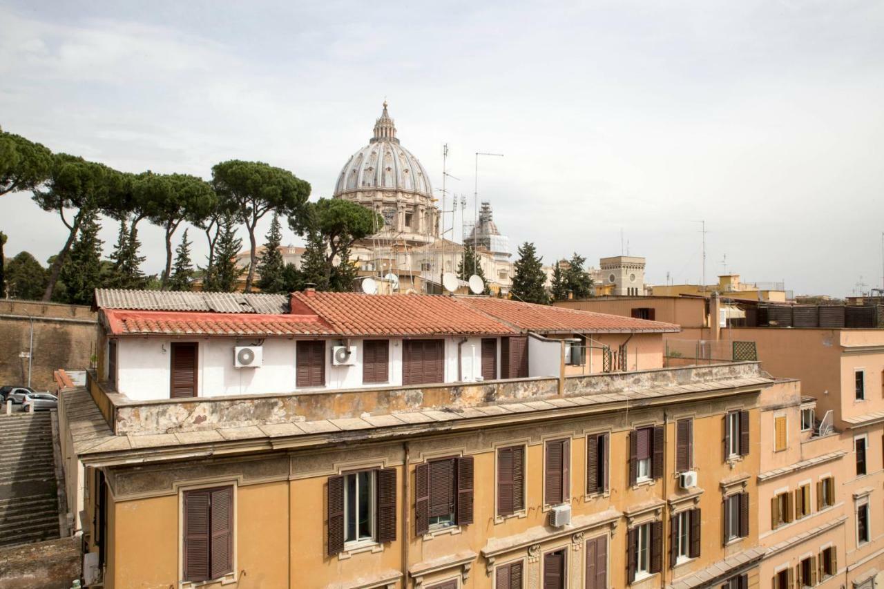 I Vicini Del Papa *