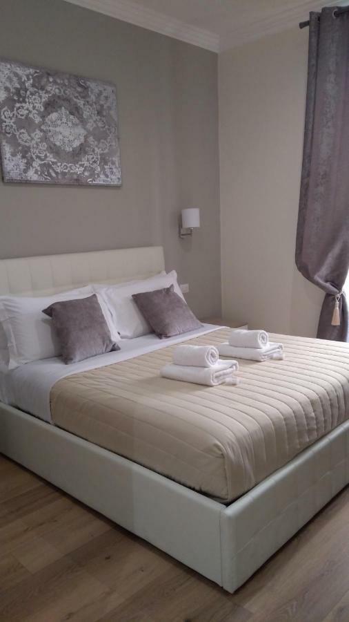 Vatican Comfort Suites Guest house 2*