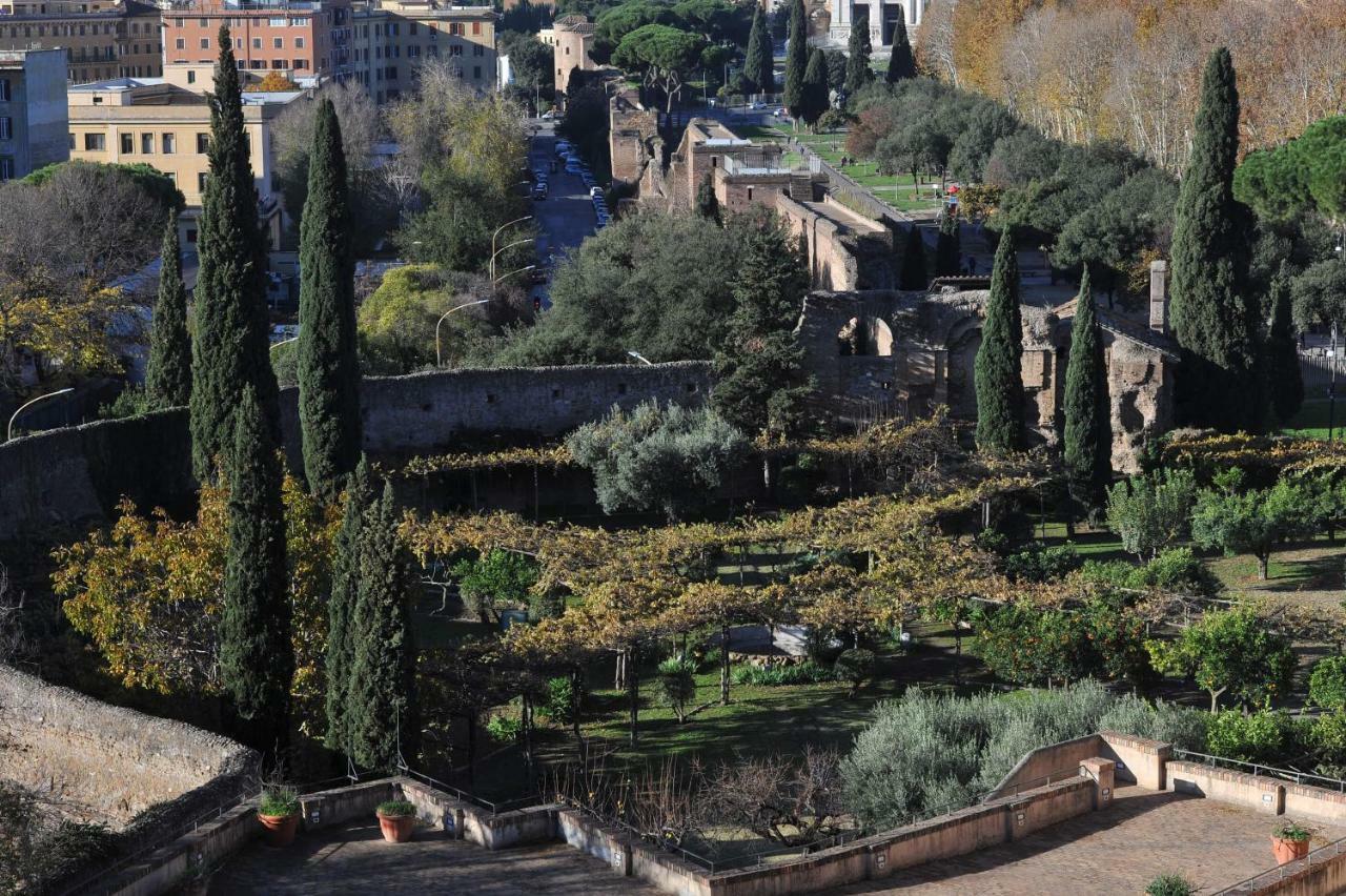 Bed & Breakfast Domus Sessoriana