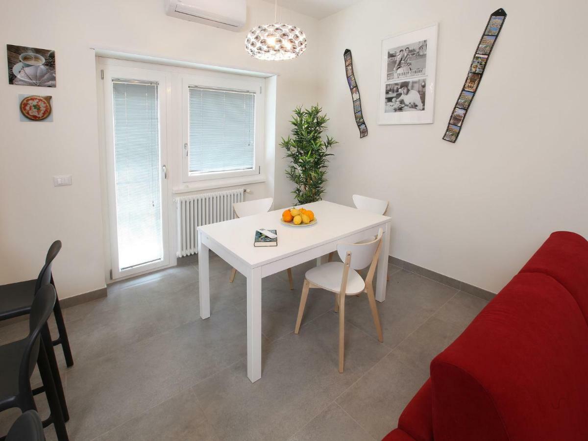 Appartamento Turistico Laura Apartment *