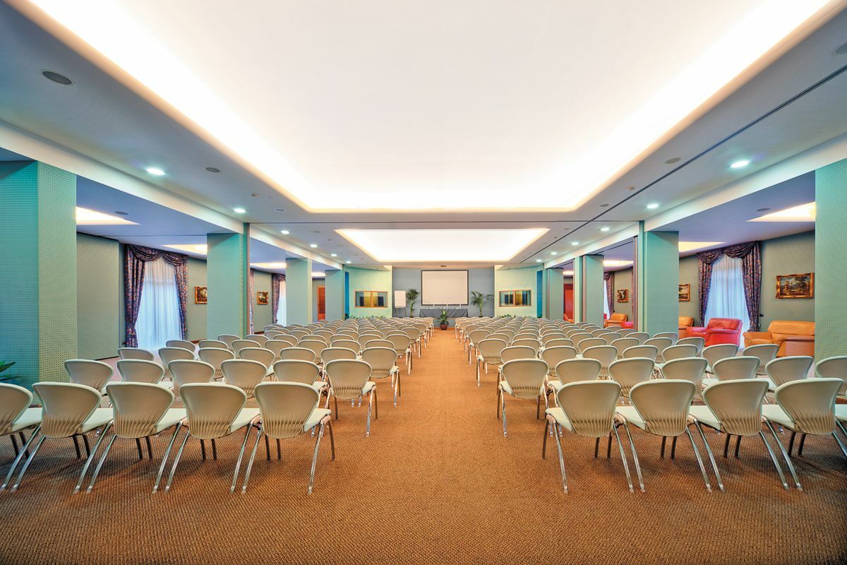 Ele Green Park Pamphili 4*