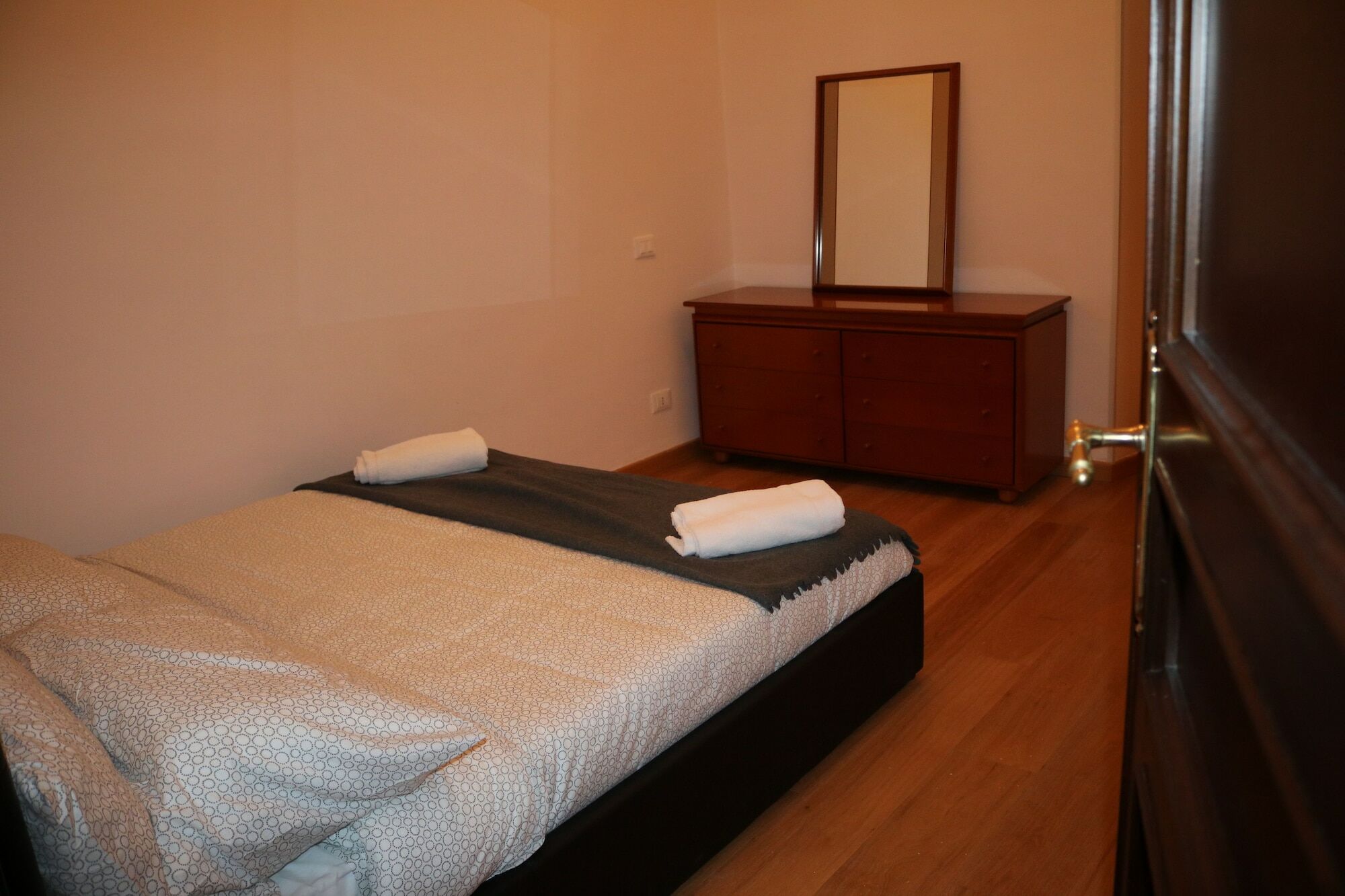 Hostel R.t. House's