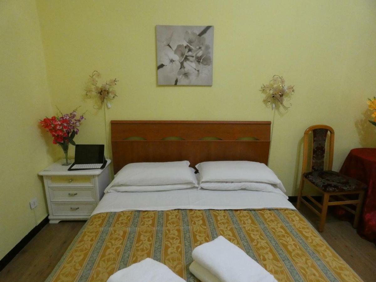 Sunlight Guest house