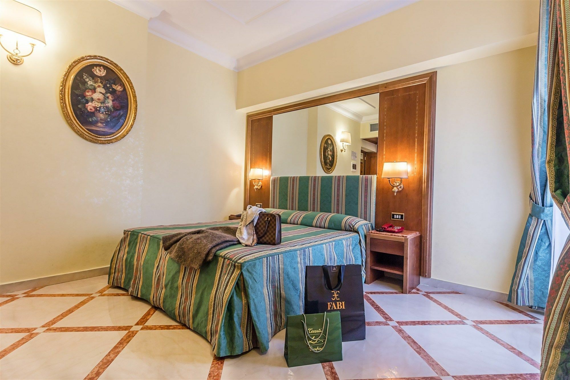 Raeli Noto 3*