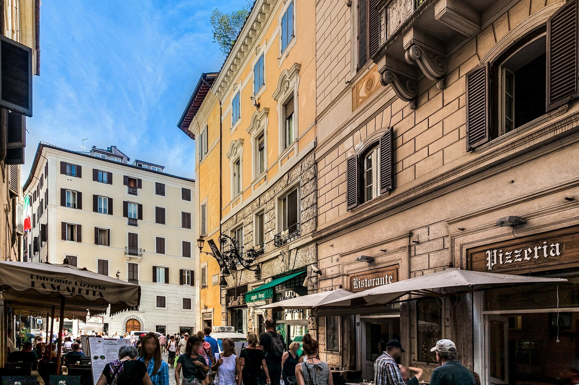 Charme & Chic Luxury 2* Rome
