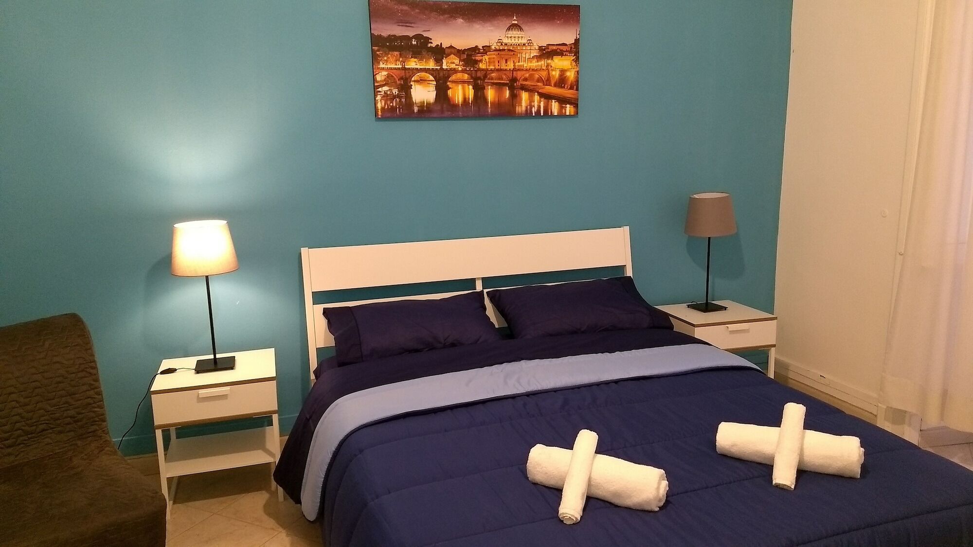 Amoraroma, Economy With Shared Bathrooms Guest house