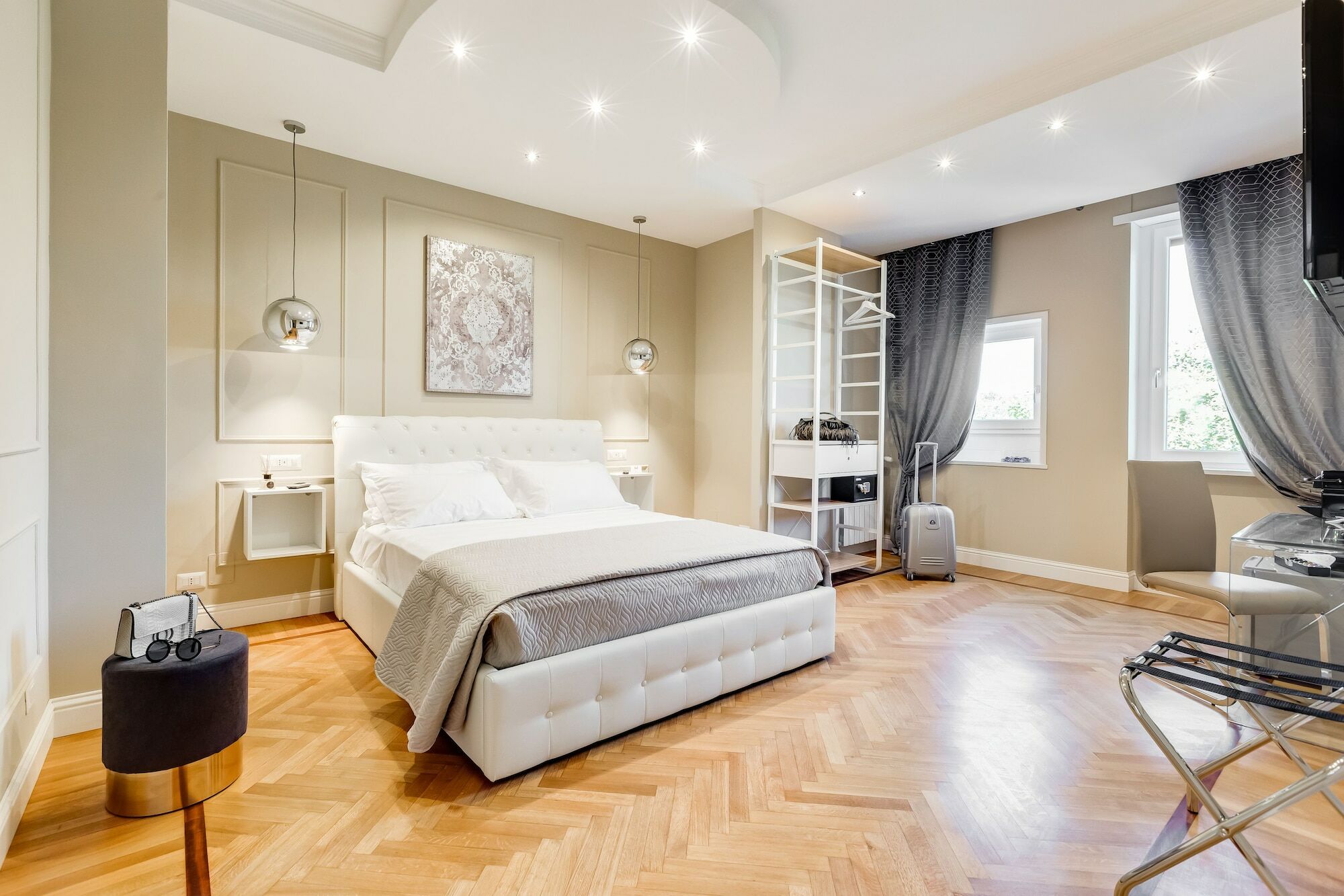 Guest house Mellini Palace By Premium Collection 2*