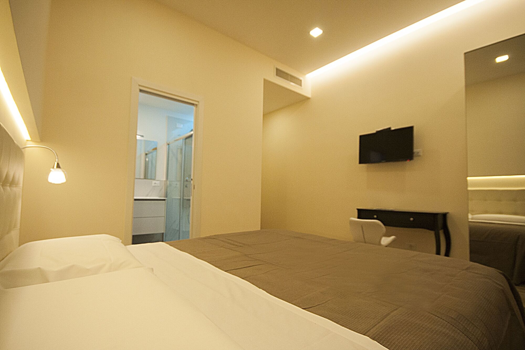 Quiriti Vatican Relais 2*