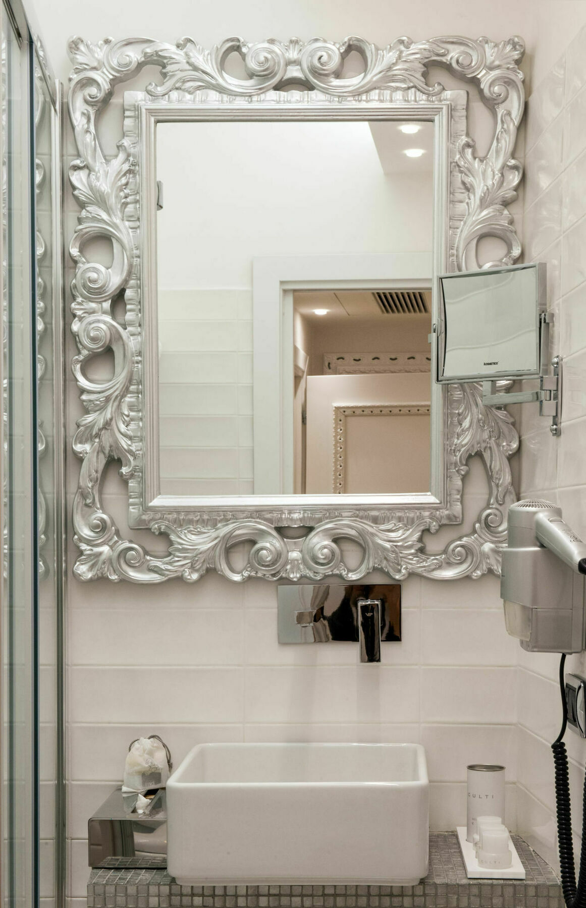 Domus Spagna Capo Le Luxury Apartment