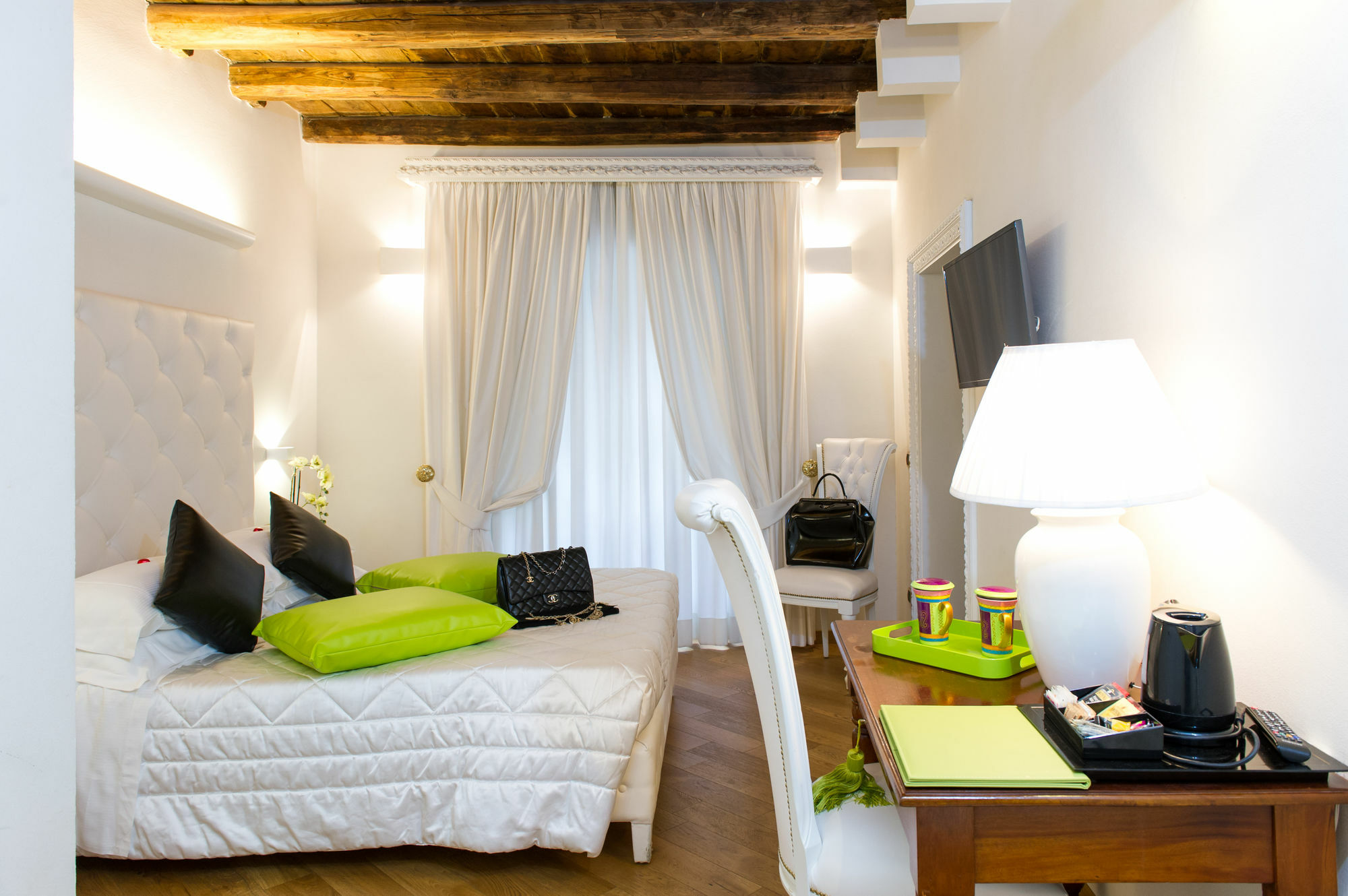 Domus Spagna Capo Le Luxury Apartment Rome