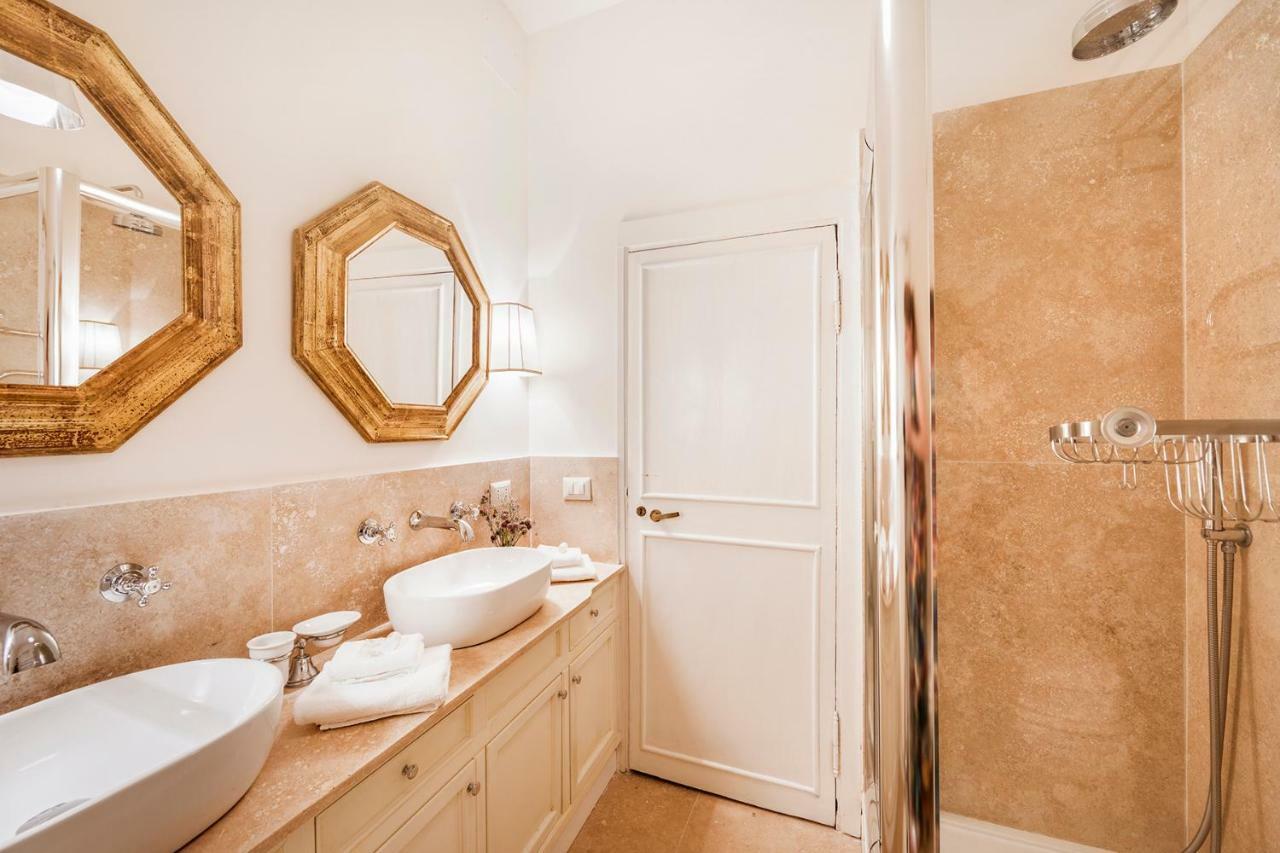 Navona Luxury And Historical *