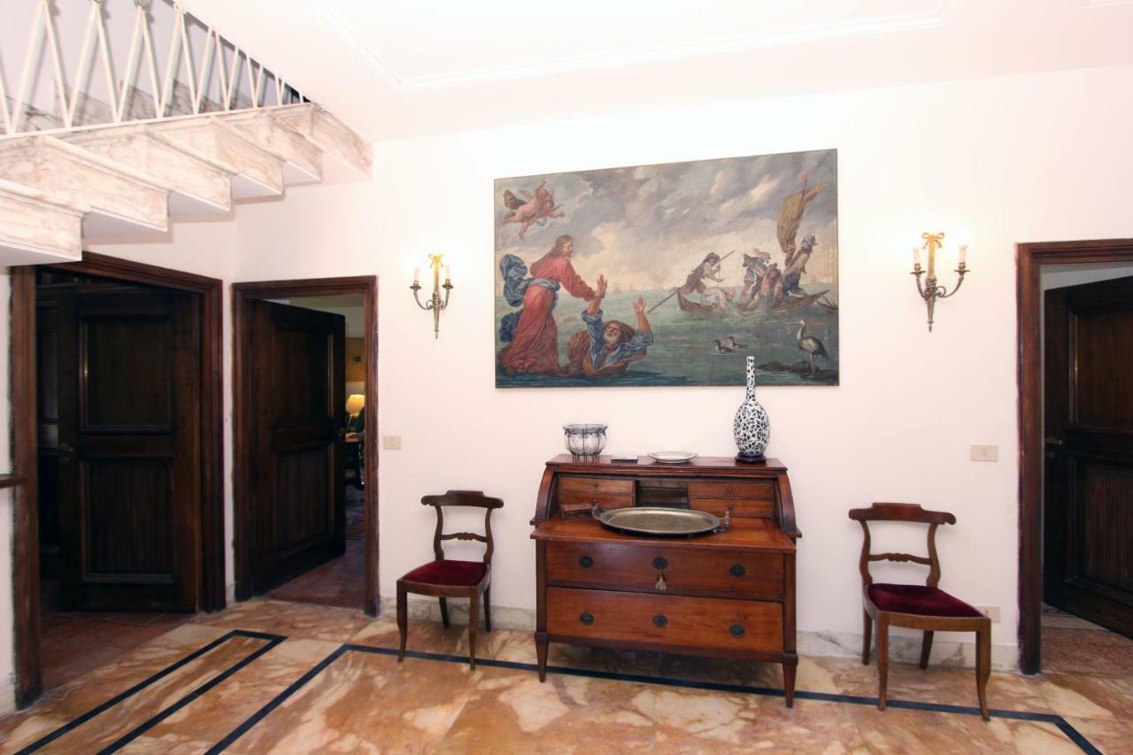 Writers' Country House *