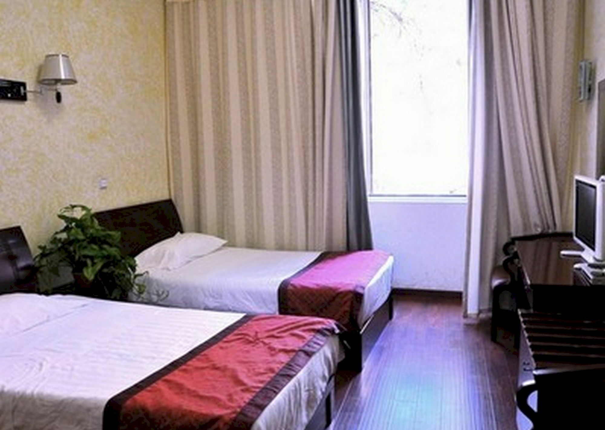 Bed & Breakfast Leoni Di Giada - Close To Station Rome
