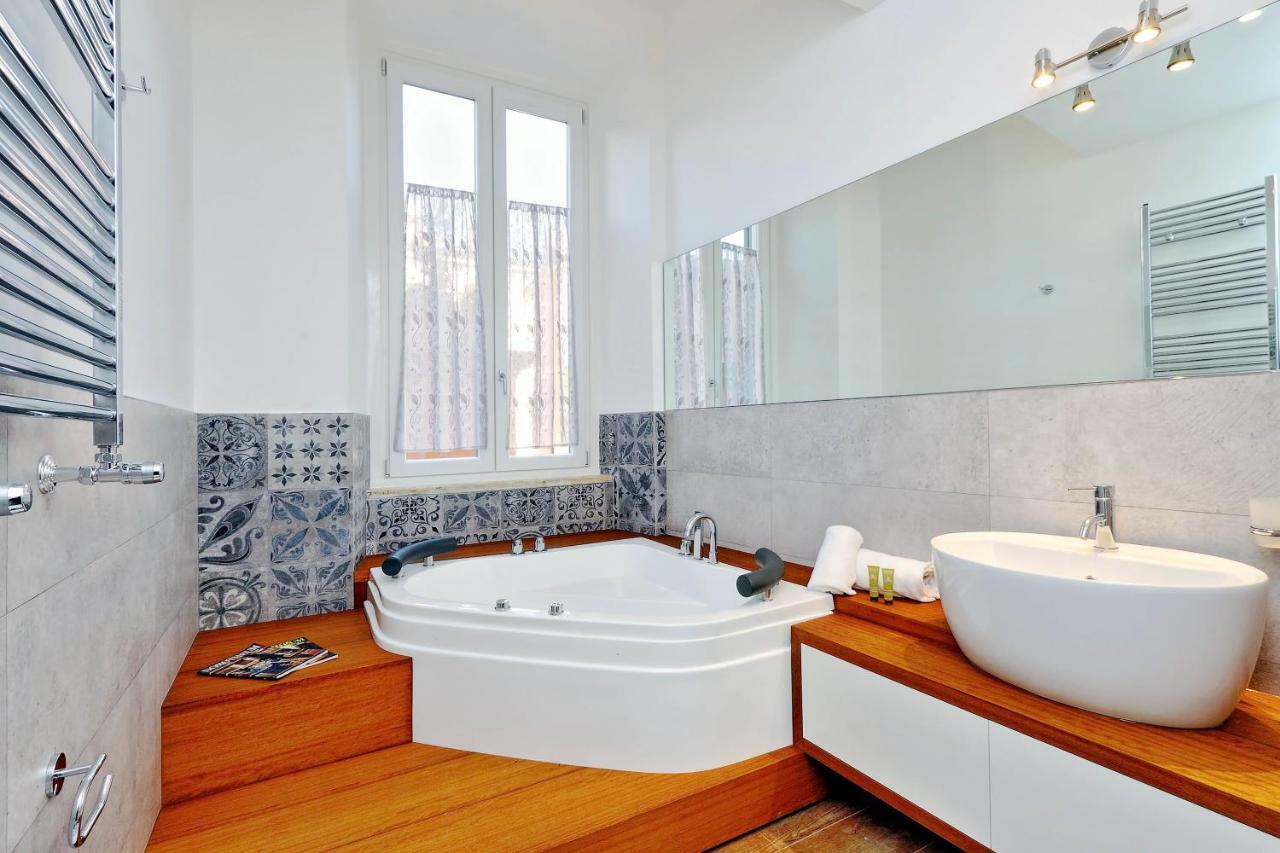 Appartement Luxury Sabina 50 Mt From Trevi Fountain