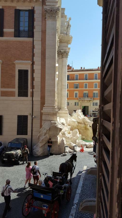 Dimension Trevi Apartment