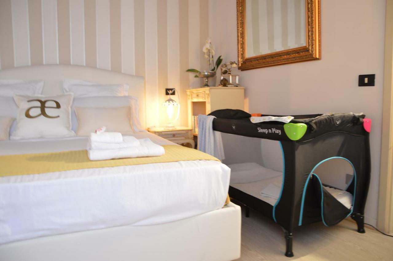 Historic Center - Elegant With Charming Antiques - Raffaello