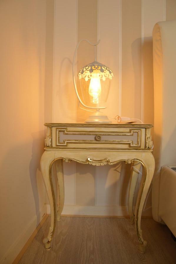 Appartement Historic Center - Elegant With Charming Antiques - Raffaello *