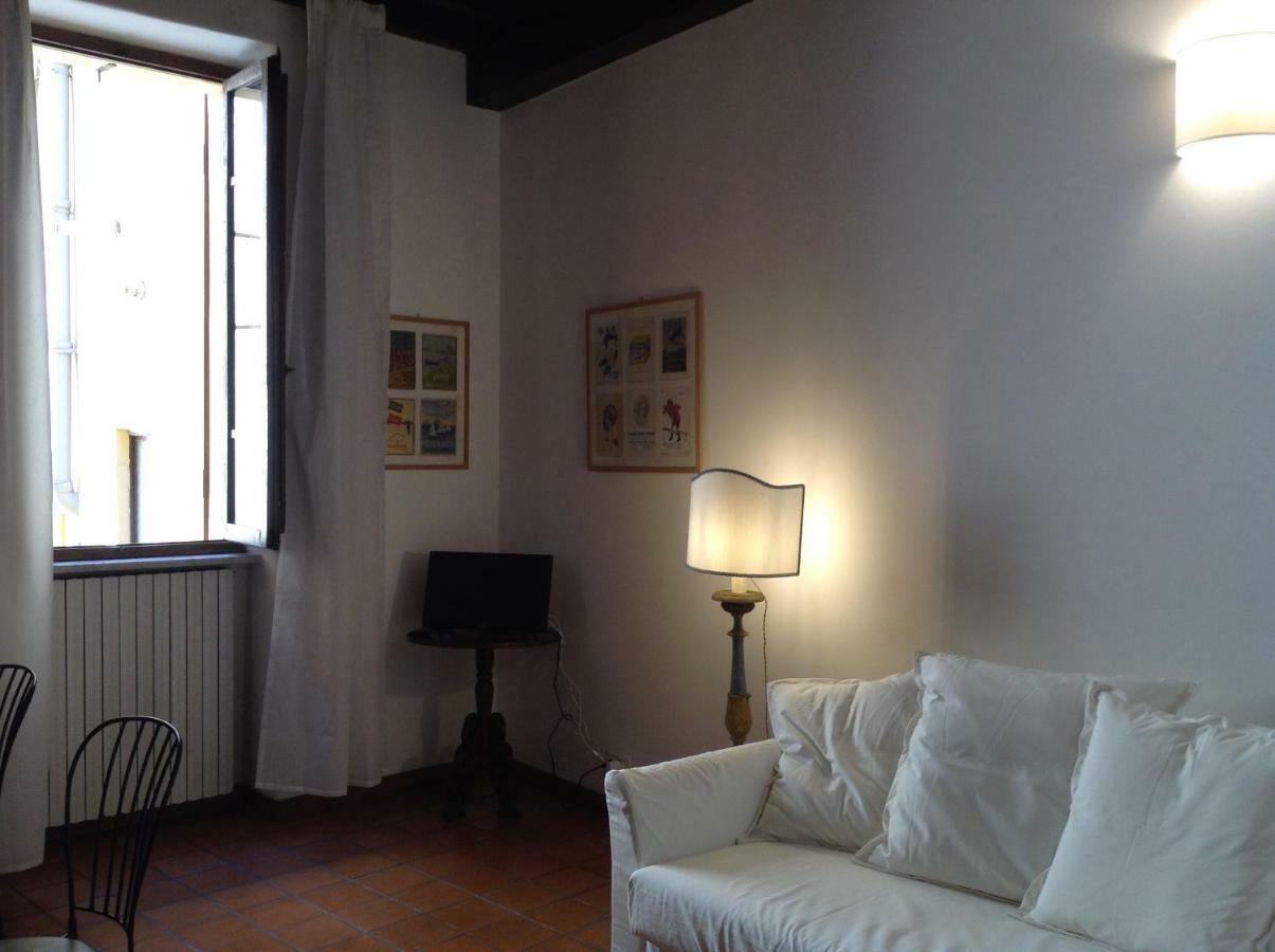 Appartement Behind Navona Rome