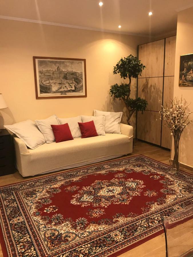 Apartment Dream Ii