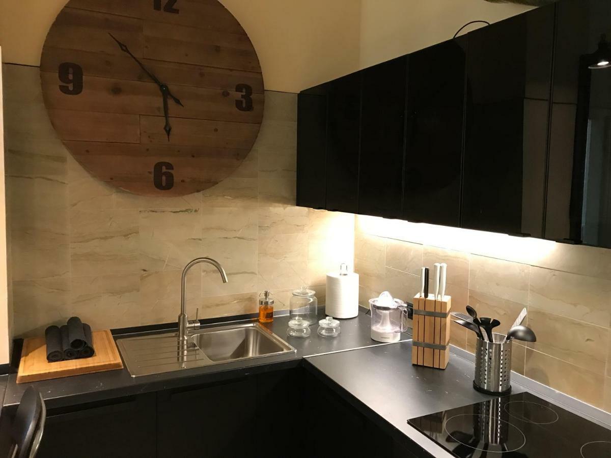 Sweethome Crispi Apartamento