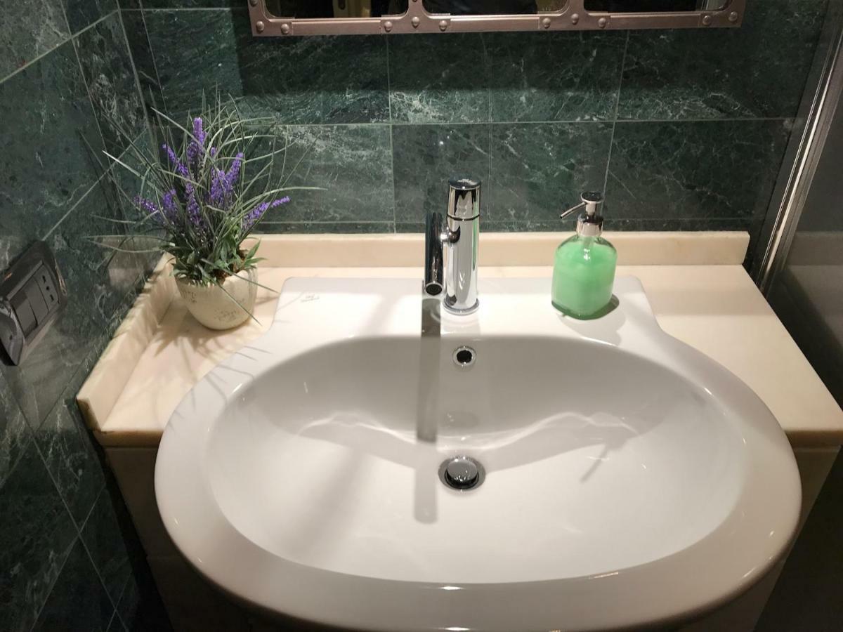 Sweethome Crispi * Roma