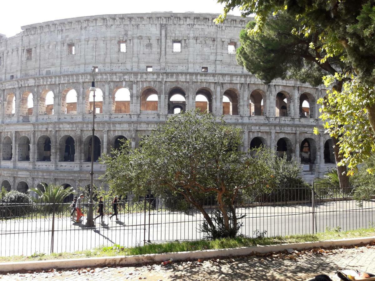 La Romantica Al Colosseo Apartment *