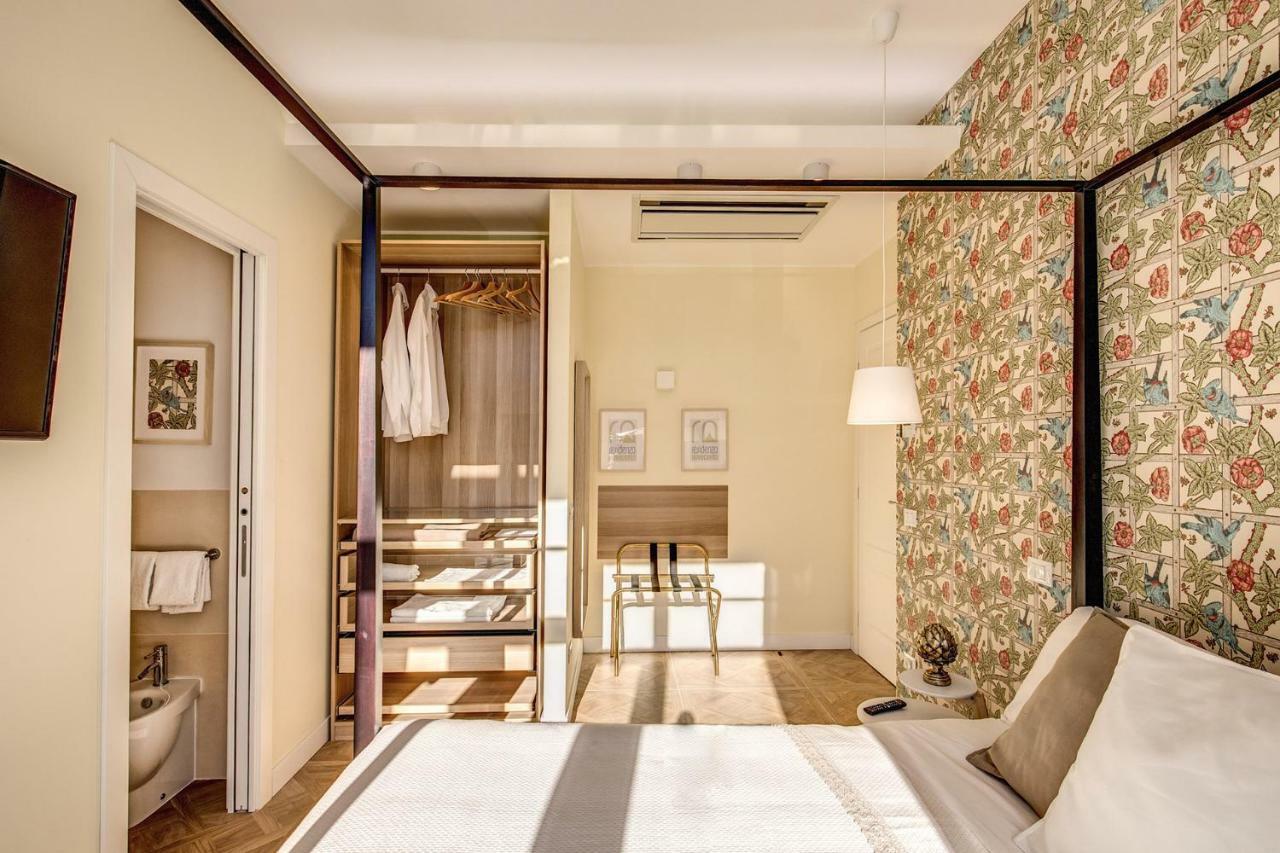 Guest house Rn _ Residenza Novecento *