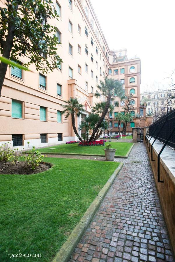 Rhomenjoy Vatican Appartement