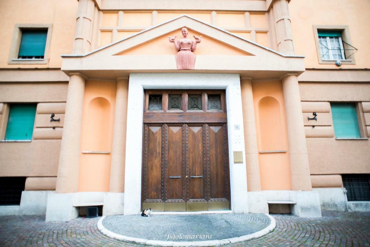 Rhomenjoy Vatican Appartement