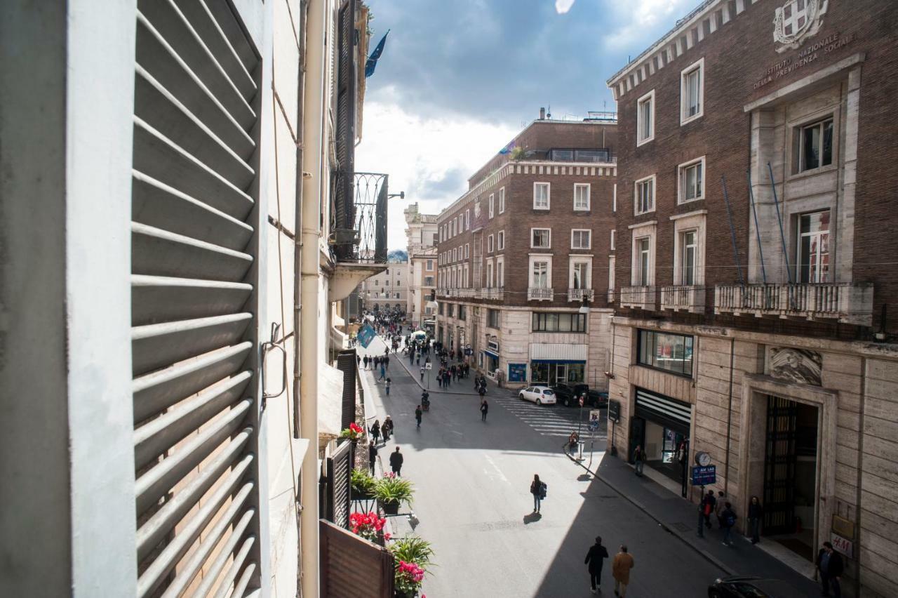 Santa Cecilia In Via Del Corso Appartement
