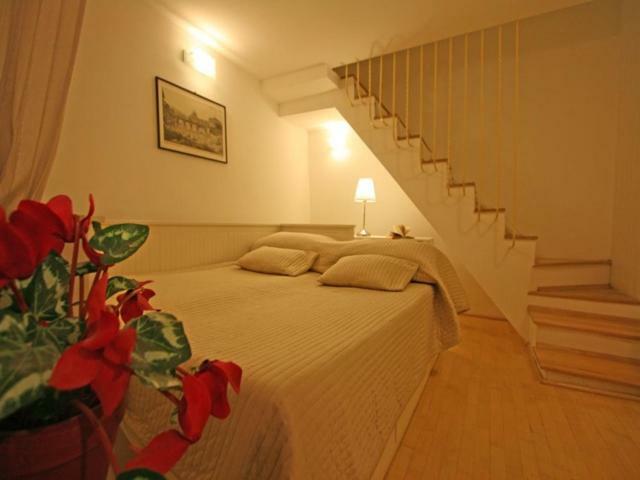 Domus Nymphae - Qr10366 Roma