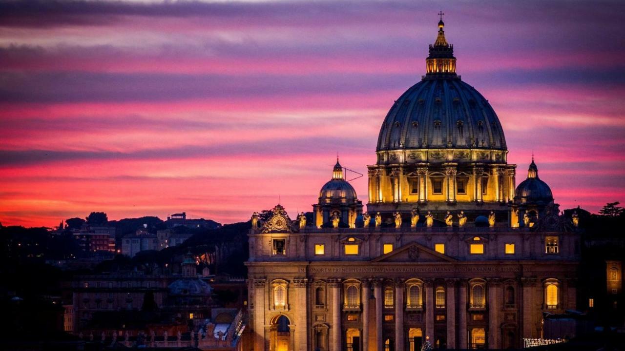 Hello Vatican * Roma