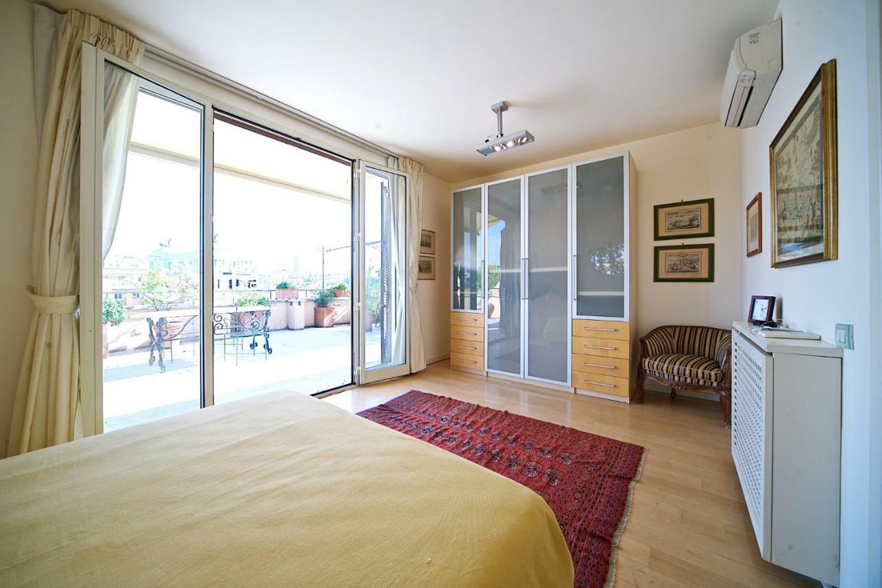 Ginnasi Palace Penthouse Apartment *