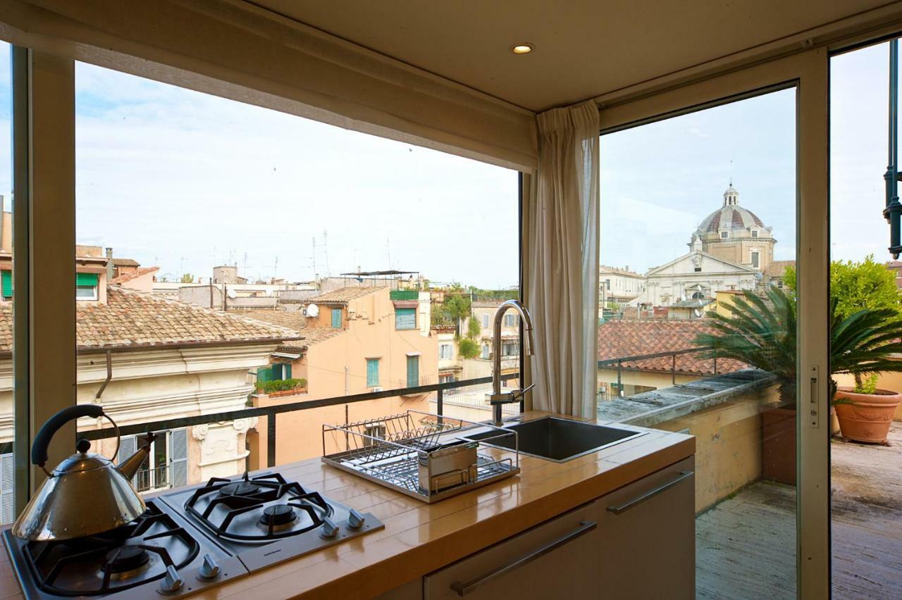 Ginnasi Palace Penthouse * Rome