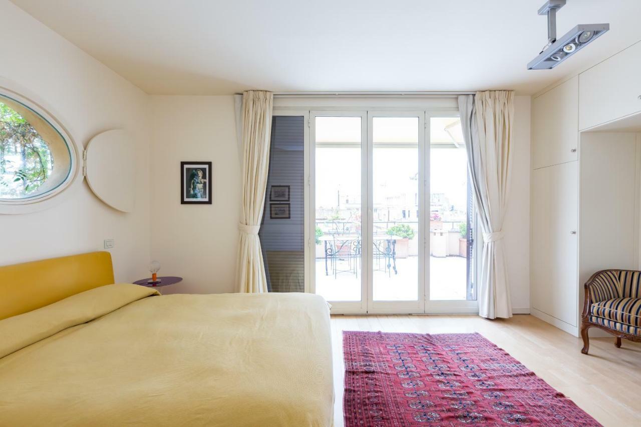 Ginnasi Palace Penthouse * Rome