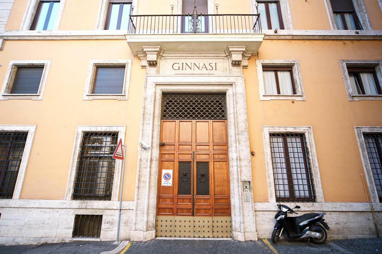 Ginnasi Palace Penthouse * Rome