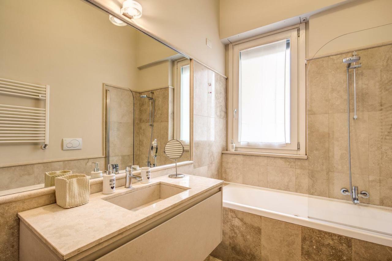 Apartment Leopardi Gardens By Colosseum Rome